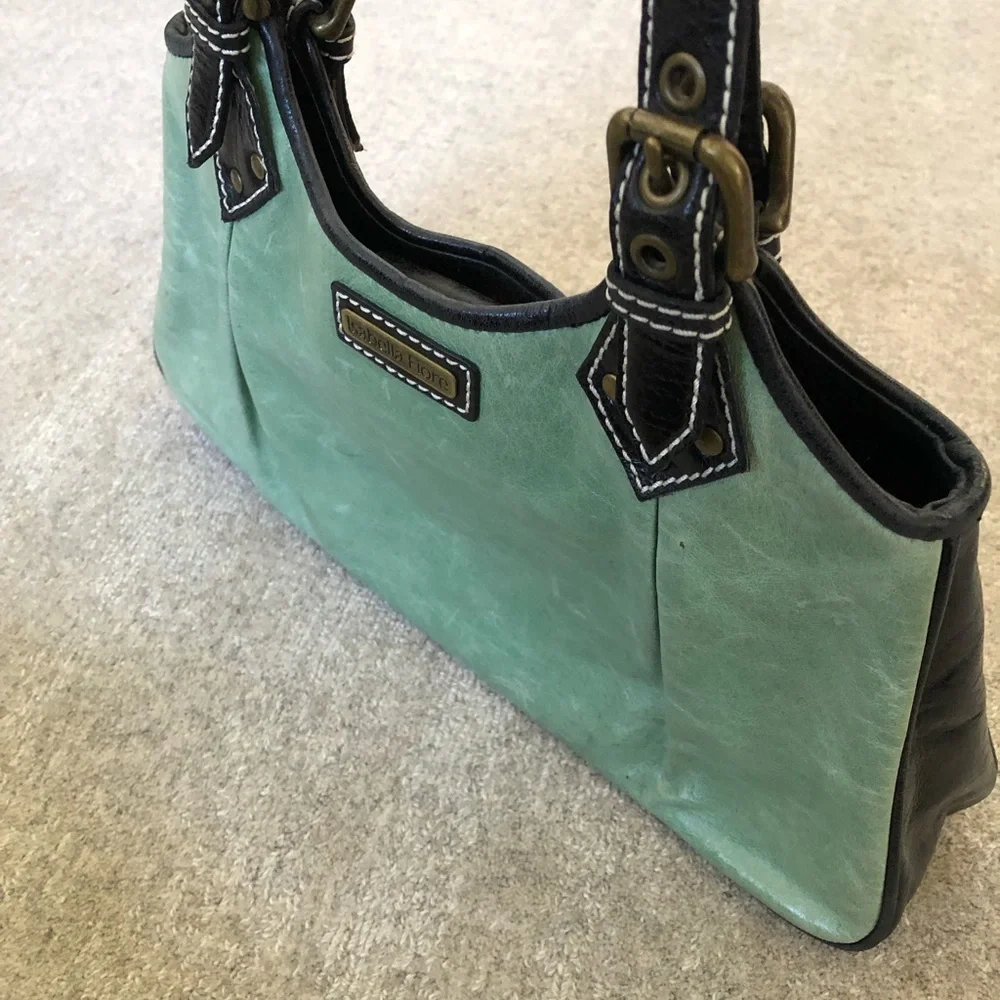 Isabella Fiori purse - Picture 2 of 5